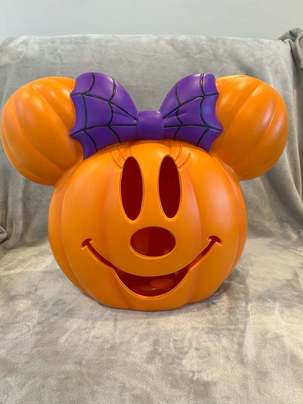 Disney Light Up Minnie Mouse Pumpkin Decor with Spider Web Bow